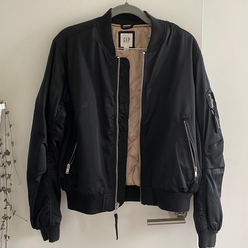 GAP black bomber jacket